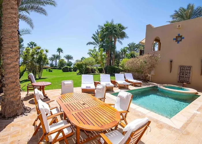 Villa At Four Seasons