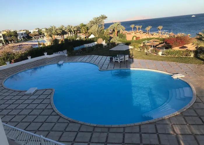 Carlton Luxury Villa