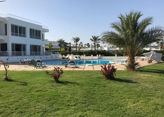 Carlton Luxury Villa