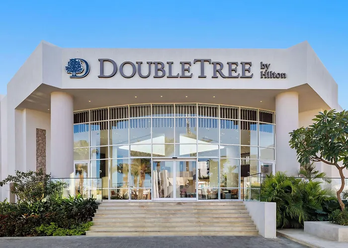 Doubletree By Hilton Sharks Bay Resort